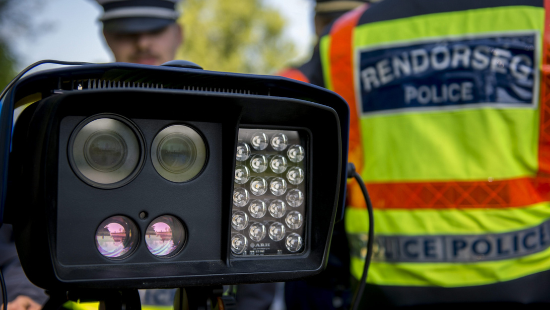 Szeptembertől drasztikusan emelkednek a közlekedési bírságok